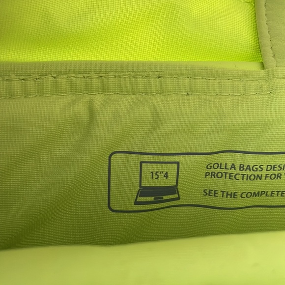 Laptop bag with multiple interior pockets - Picture 3 of 3